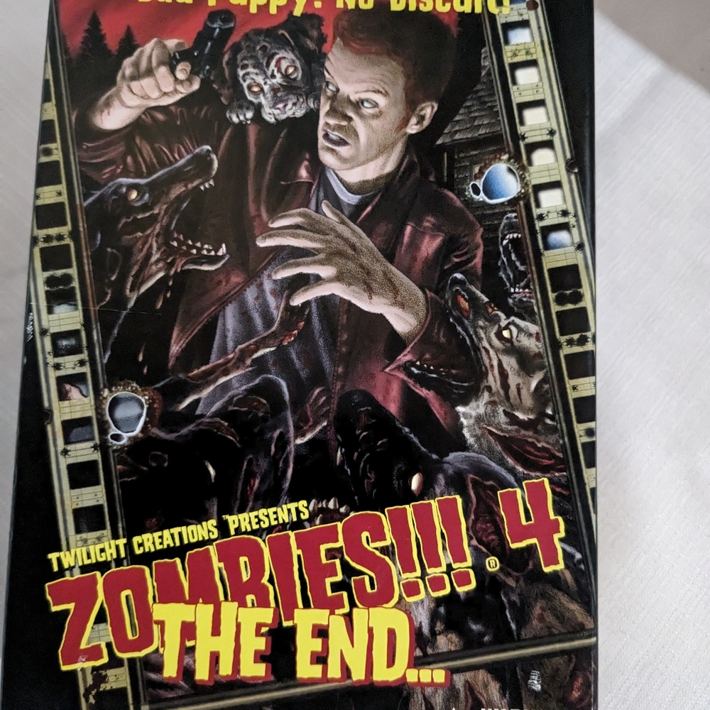 Zombies!!! 4 The End Board Game 2nd edition complete Halloween
